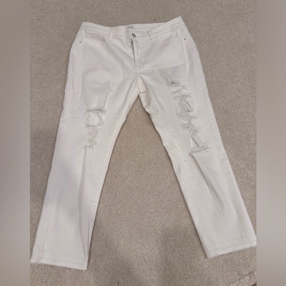a.n.a Distressed Skinny Ankle Jean White Size 14